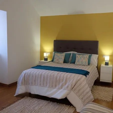 Casa Leandro Triquivijate