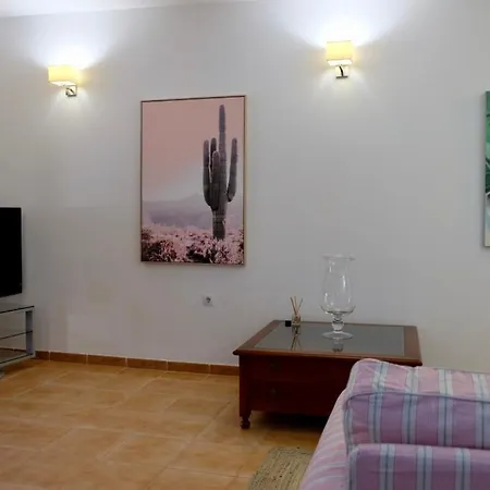 Dom wakacyjny Casa Leandro Triquivijate